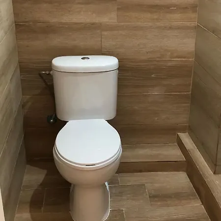 Petros & ليكسوري