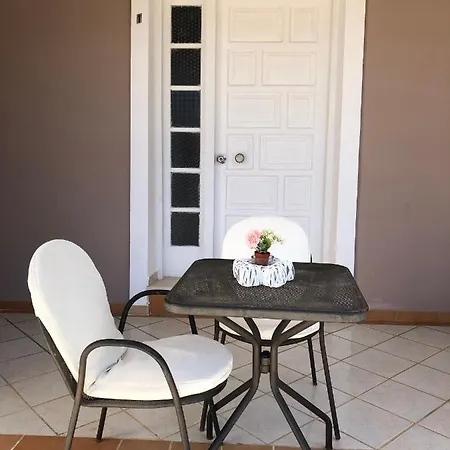 Petros & * Ликсури