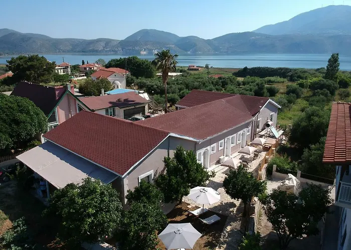 Petros & Apartmán Lixouri