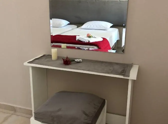 Apartmán Petros & *